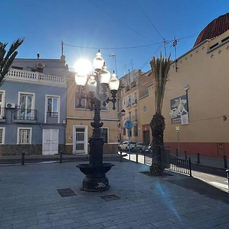 Great Apartment Close To Plaza De Torres Alicante Buitenkant foto