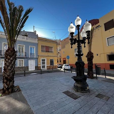 Great Apartment Close To Plaza De Torres Alicante Buitenkant foto