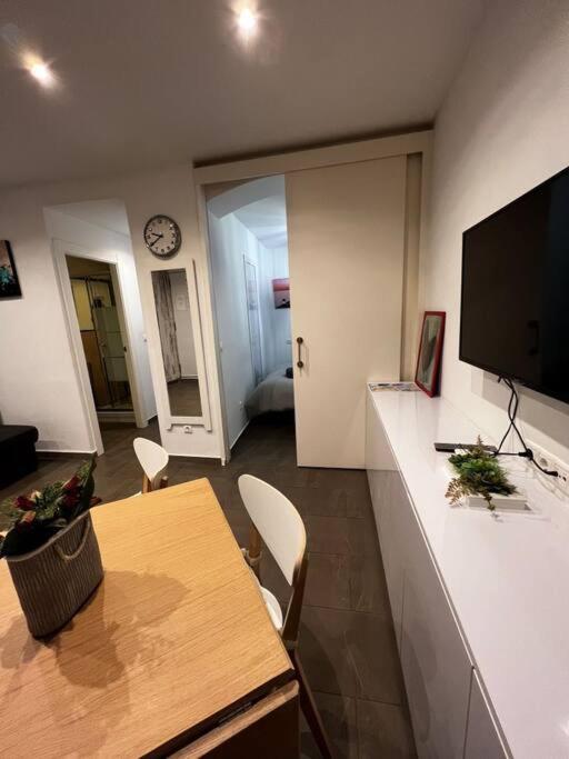 Great Apartment Close To Plaza De Torres Alicante Buitenkant foto